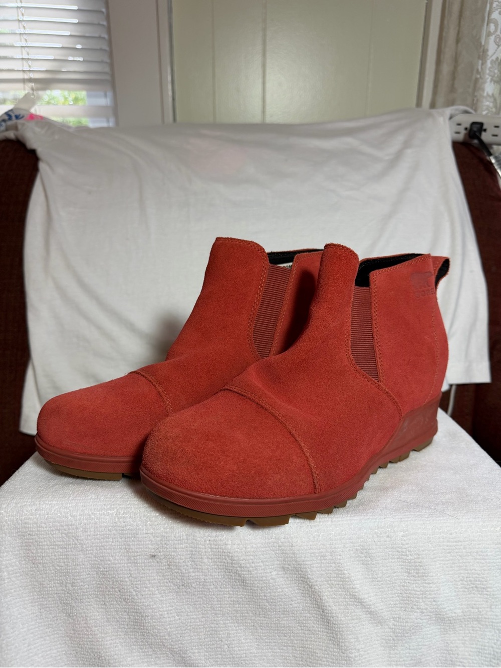 Sorel Women's Red Suede Chelsea Ankle Boots